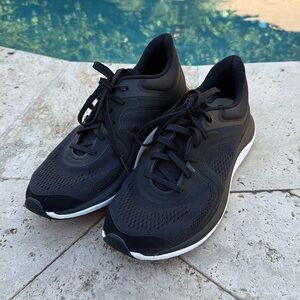 Women’s Lululemon Chargefeel Low Workout Shoe